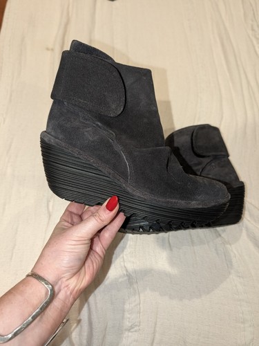 Fly london yegi - grey, wedge